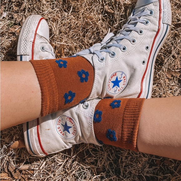 Cute Flower Socks - Picture 7 of 9